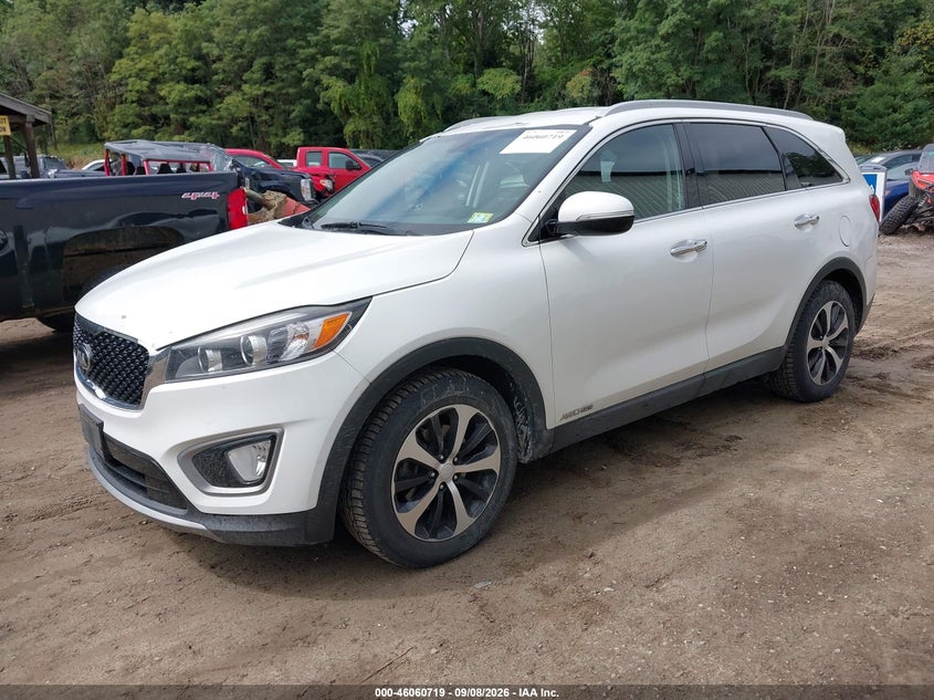 2016 KIA SORENTO auction photo 2