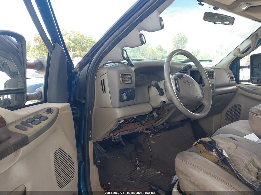 2001 FORD F-250 auction photo 5