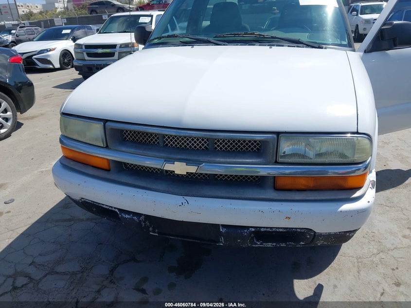 2002 CHEVROLET S-10 auction photo 6