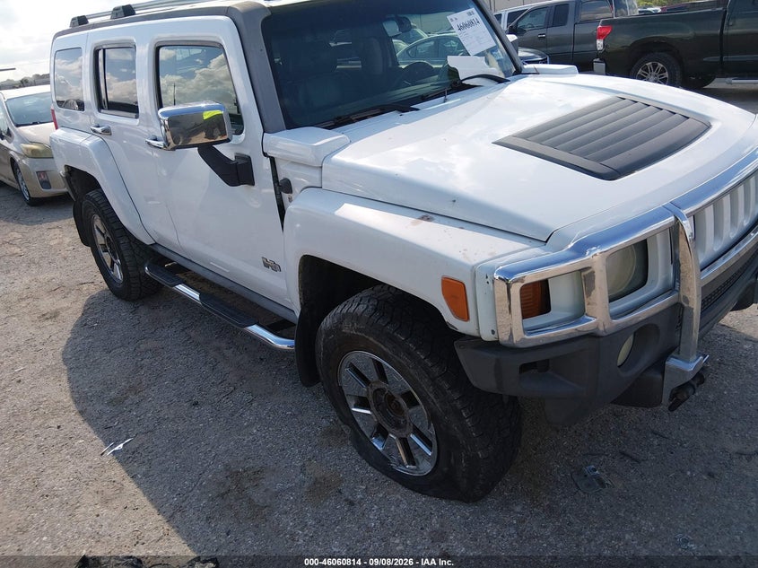 HUMMER H3 SUV 2007 VIN 5GTDN13E778128451