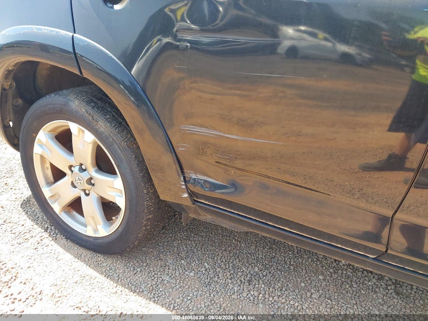 2010 TOYOTA RAV4 auction photo 6