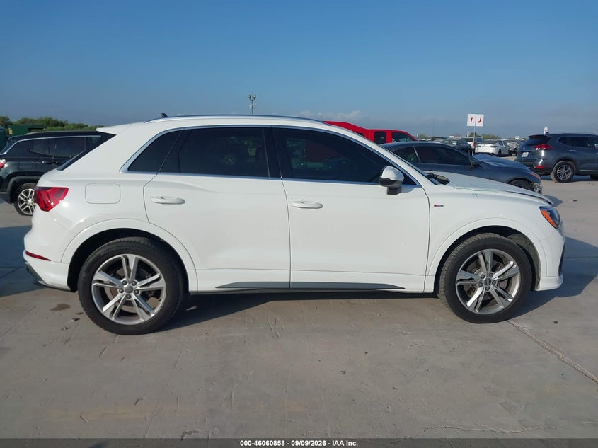 AUDI Q3 - zdjęcie 13