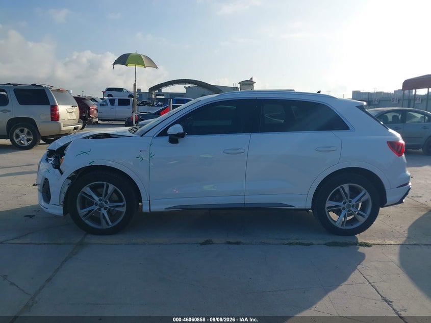 AUDI Q3 - zdjęcie 14