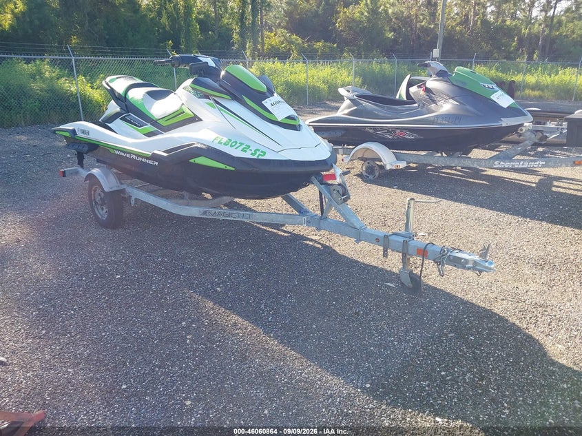 2020 YAMAHA CRUISER auction photo 3