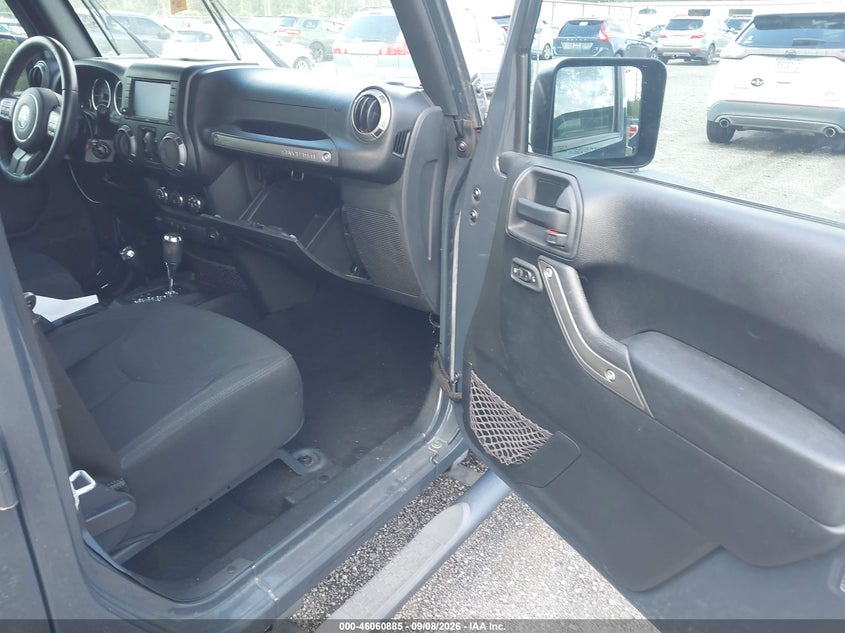 2016 JEEP WRANGLER UNLIMITED auction photo 5