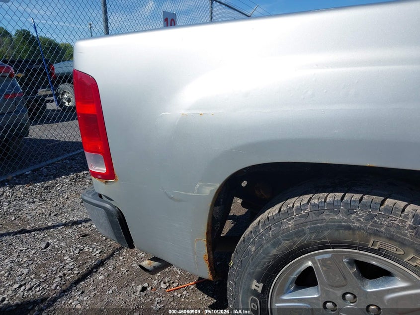 2013 GMC SIERRA 1500 auction photo 6
