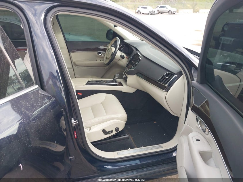 VOLVO XC90 2017 VIN YV4A22PK9H1106273