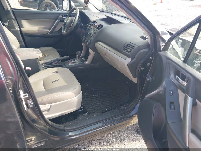 2015 SUBARU FORESTER auction photo 5