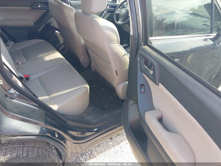 2015 SUBARU FORESTER auction photo 8
