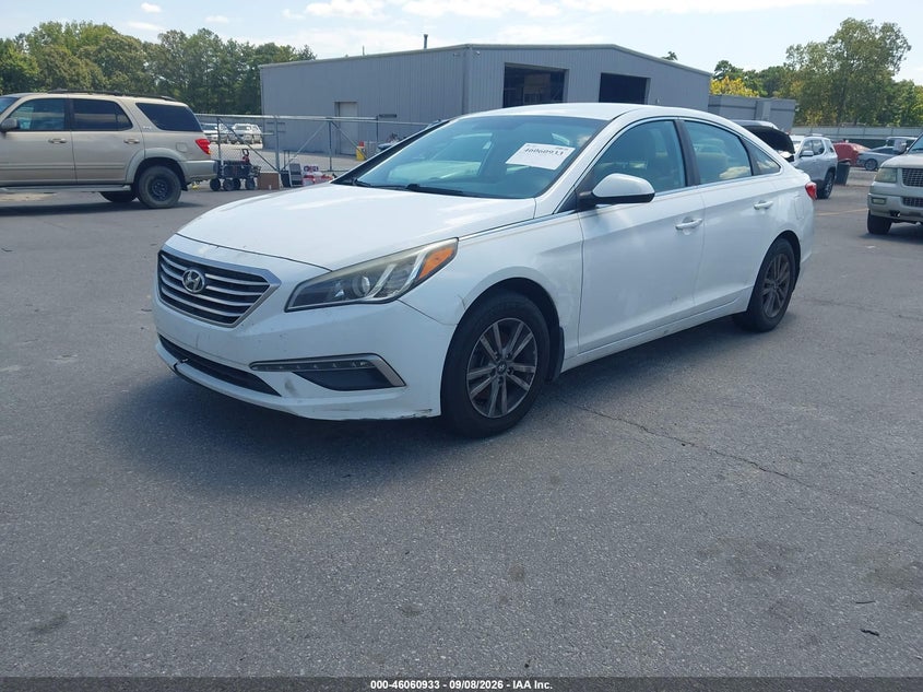 2015 HYUNDAI SONATA auction photo 2
