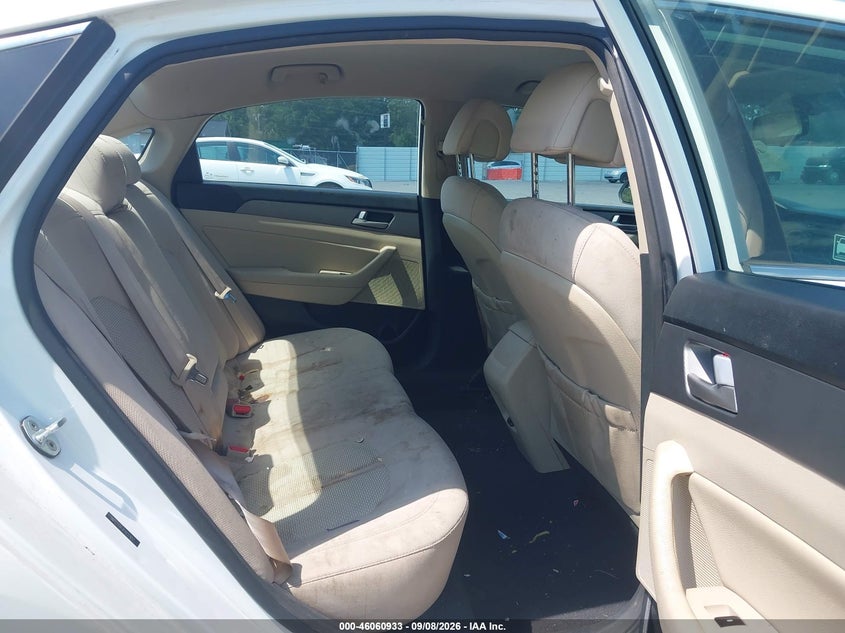 2015 HYUNDAI SONATA auction photo 8