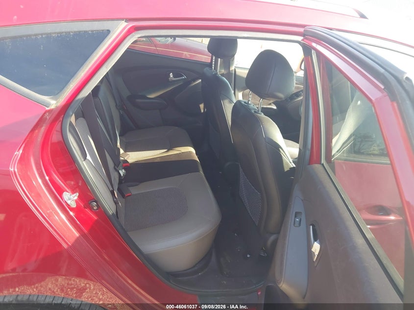 HYUNDAI TUCSON 2013 VIN KM8JU3AC0DU547931