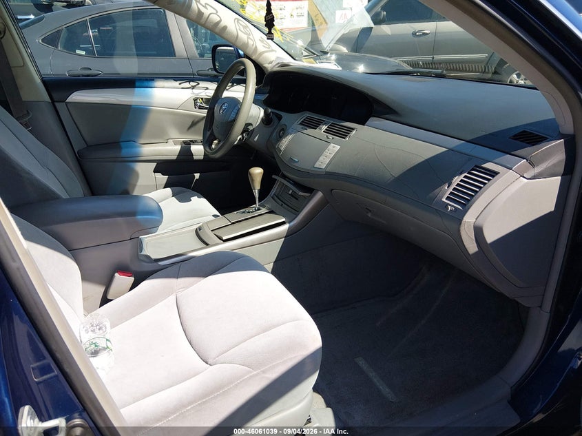 2006 TOYOTA AVALON auction photo 5