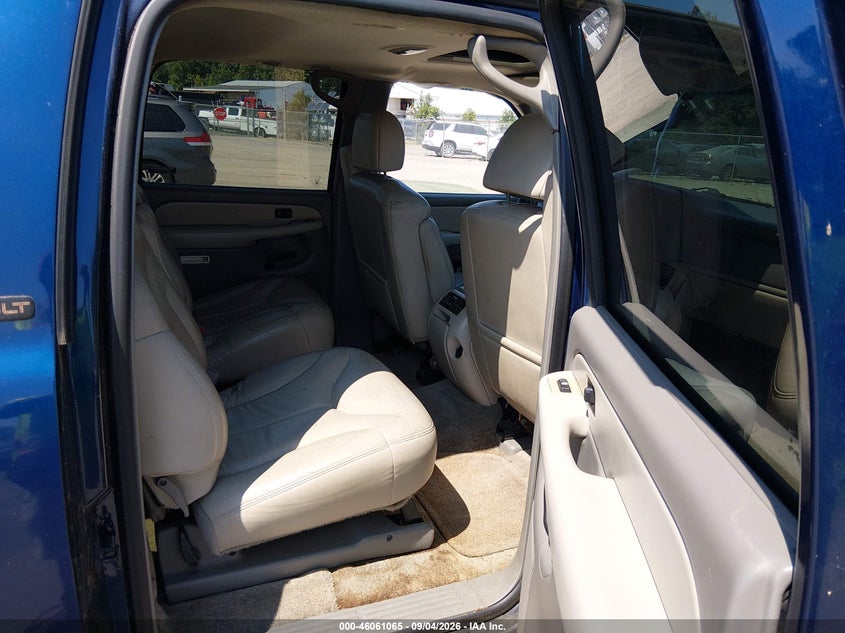 2001 GMC YUKON XL 1500 auction photo 8