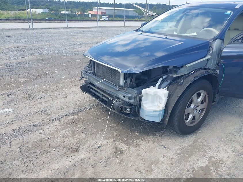 VOLVO XC60 2012 VIN YV4952DLXC2318917