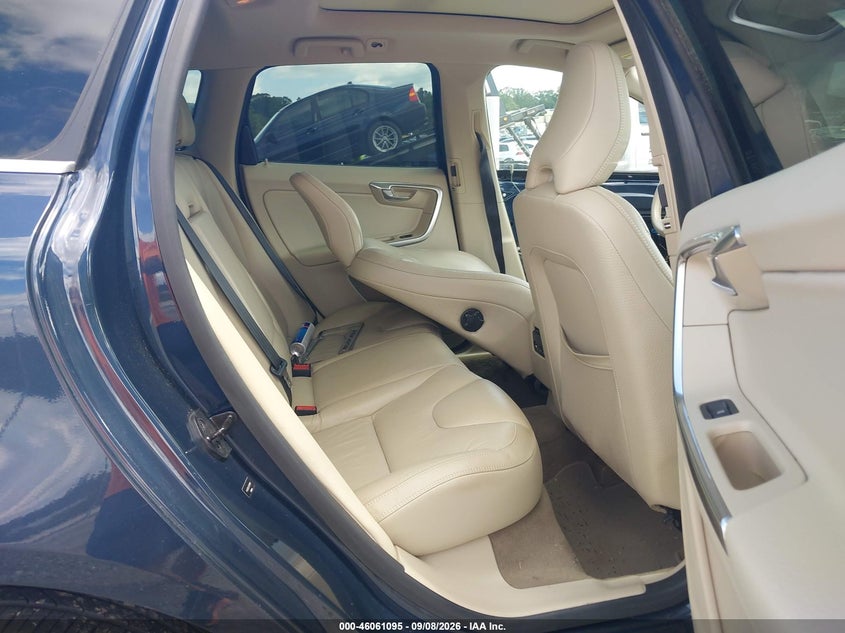 VOLVO XC60 2012 VIN YV4952DLXC2318917
