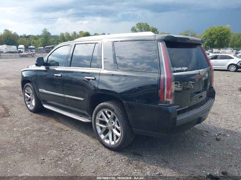 2016 CADILLAC ESCALADE auction photo 3
