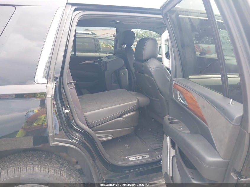 2016 CADILLAC ESCALADE auction photo 8