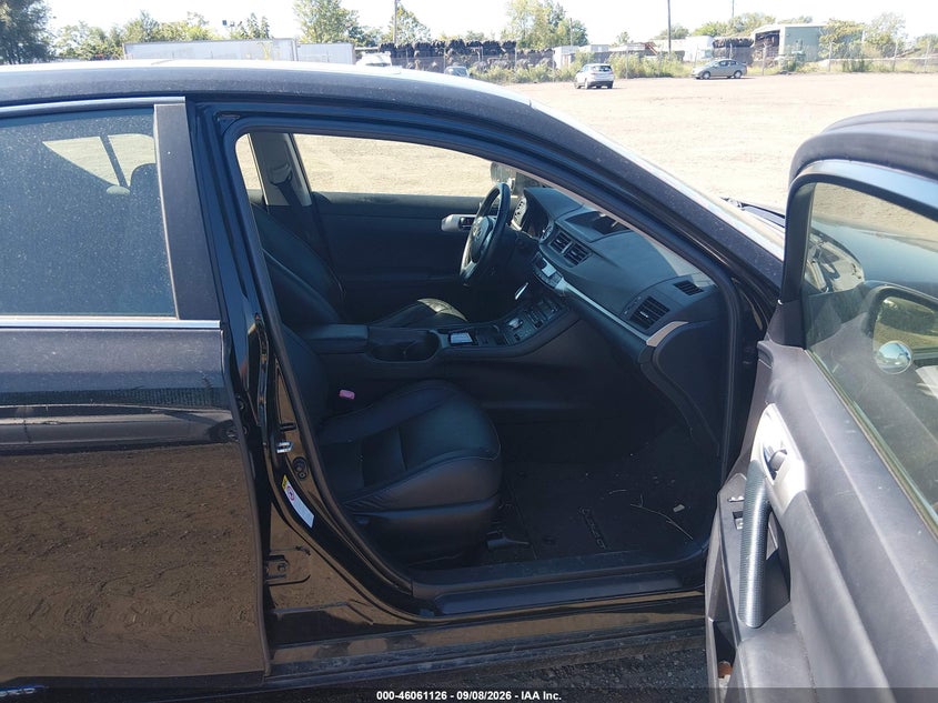 2012 LEXUS CT 200H auction photo 5