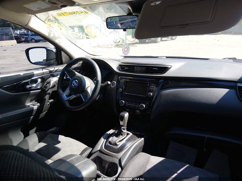 2019 NISSAN ROGUE SPORT auction photo 5