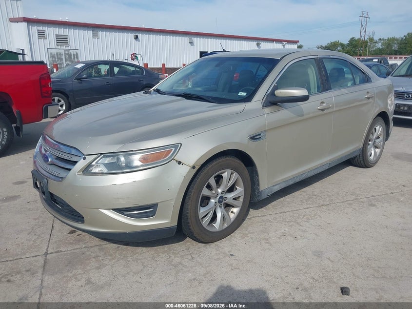 2011 FORD TAURUS auction photo 2