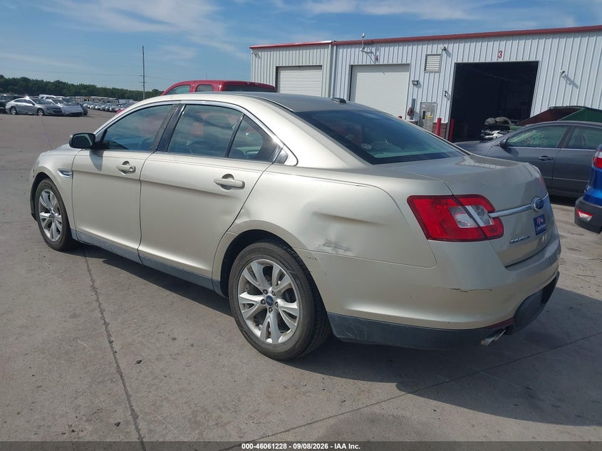 2011 FORD TAURUS auction photo 3