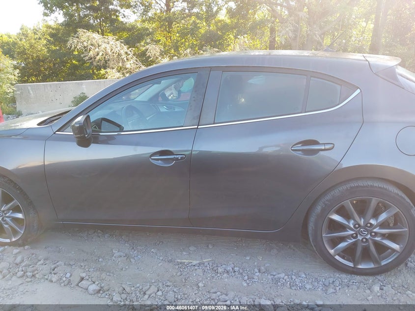 MAZDA MAZDA3 2018 VIN 3MZBN1L33JM275587