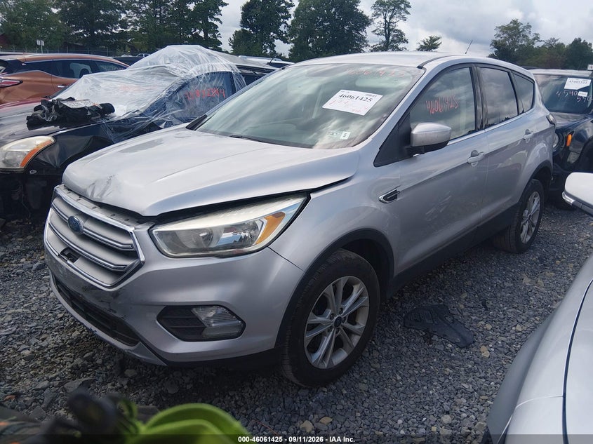 Vin: 1fmcu9g91hua78877, lot: 46560952, ford escape se 20172