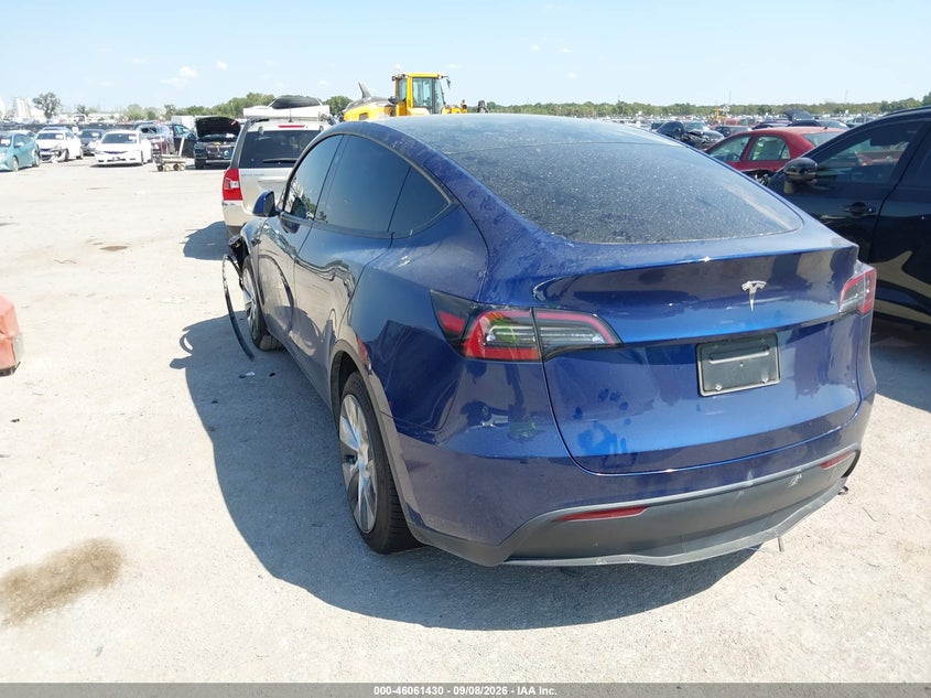 Vin: 7saygded7rf091061, lot: 46560957, tesla model y long range single motor rear-wheel drive/rwd 20243
