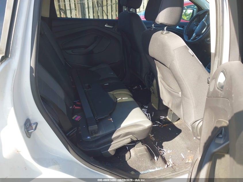 FORD ESCAPE 2015 VIN 1FMCU9G99FUB89562