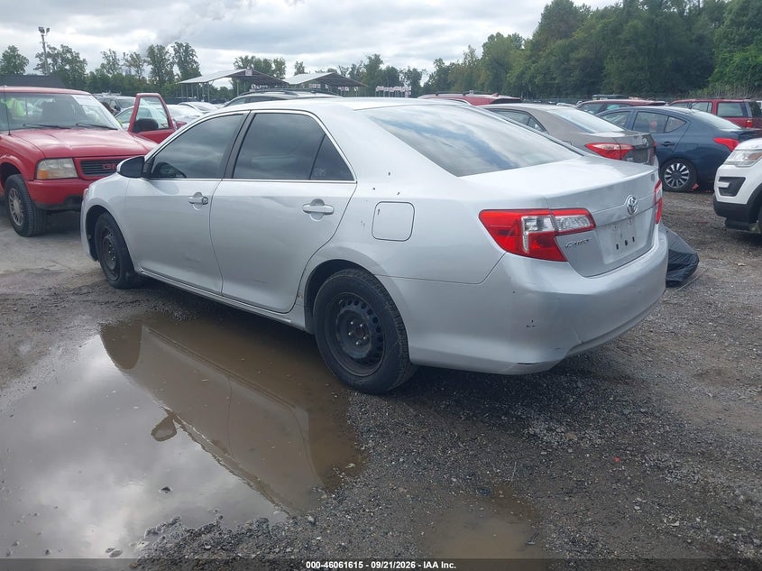 Vin: 4t4bf1fk1cr175832, lot: 46561141, toyota camry le 20123