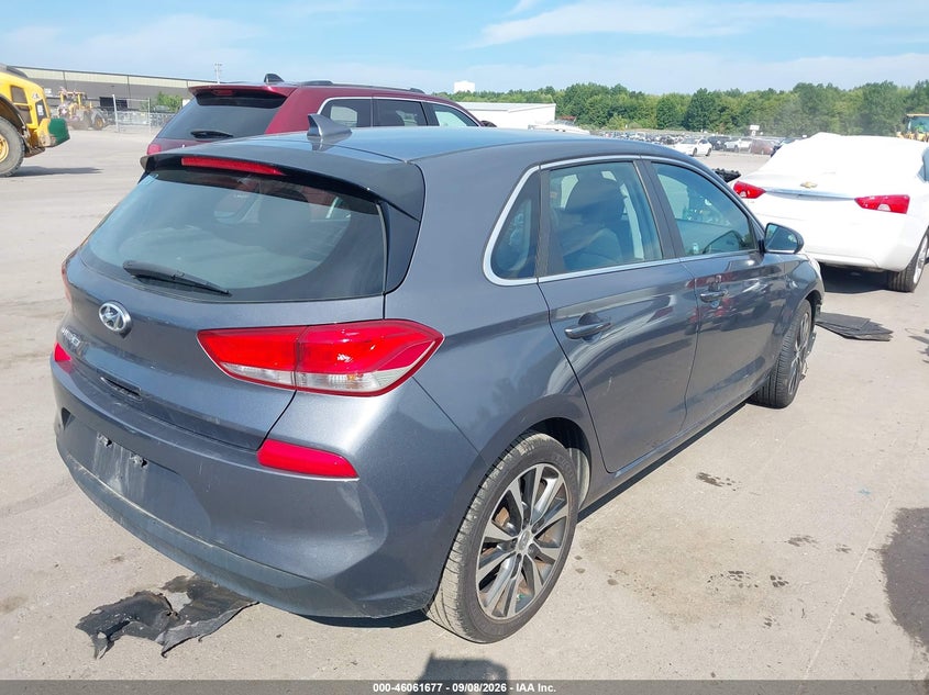 2018 HYUNDAI ELANTRA GT auction photo 4