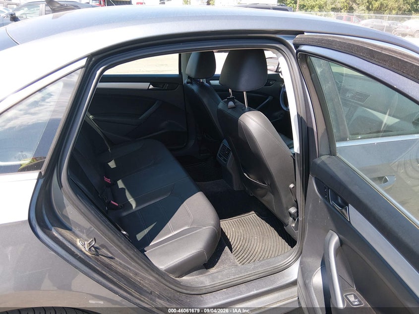 2013 VOLKSWAGEN PASSAT auction photo 8
