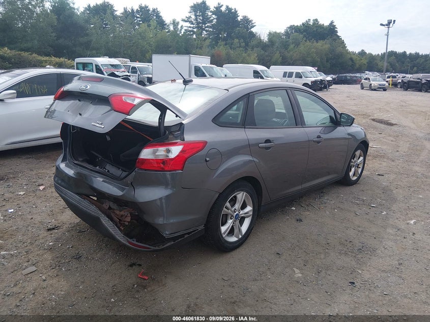 Vin: 1fadp3f2xdl186082, lot: 46561357, ford focus se 20134