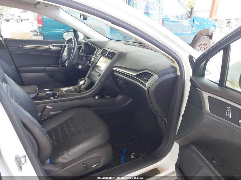 2014 FORD FUSION auction photo 5