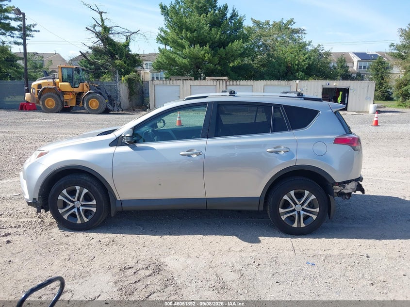 TOYOTA RAV4 - zdjęcie 14