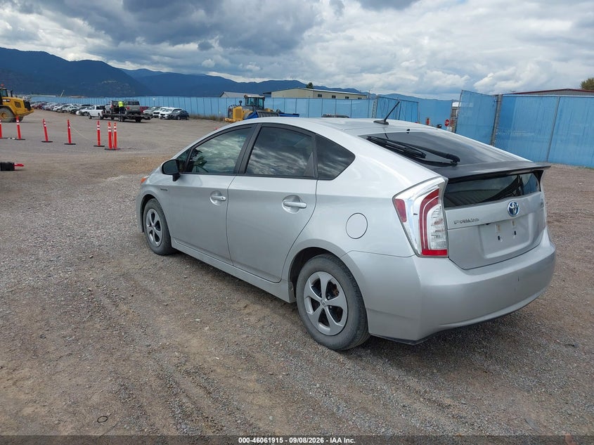 2014 TOYOTA PRIUS auction photo 3