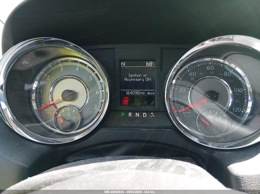 2015 CHRYSLER TOWN & COUNTRY auction photo 7