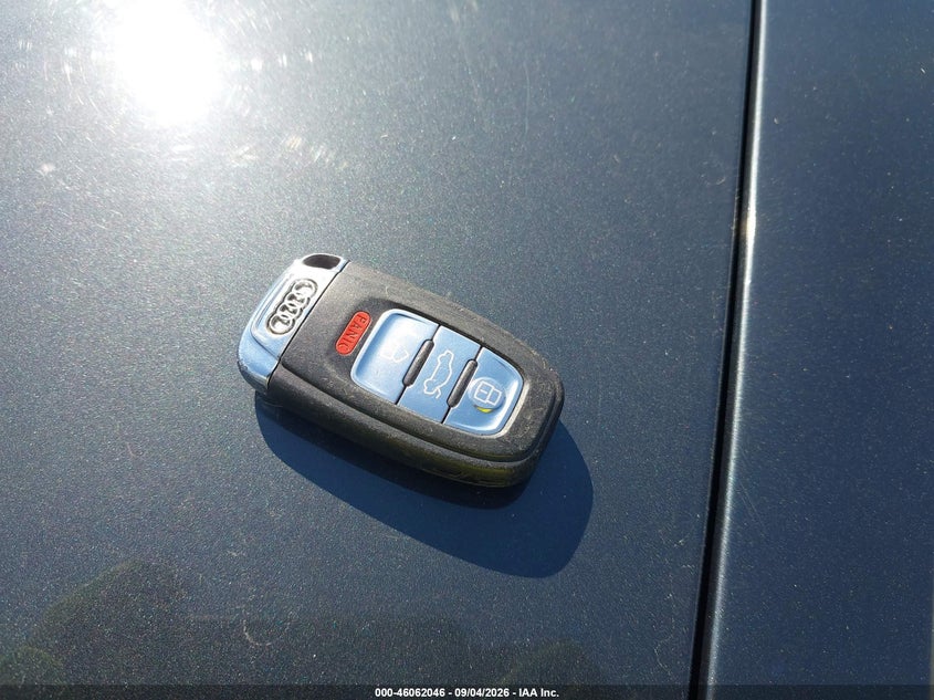 AUDI Q5 2011 VIN WA1LFAFP7BA014670