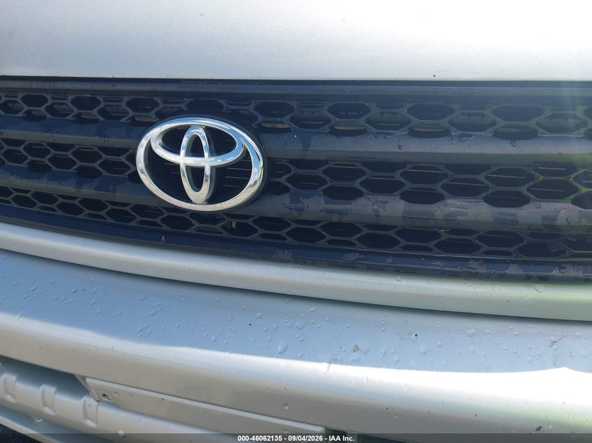 2002 TOYOTA RAV4 auction photo 6