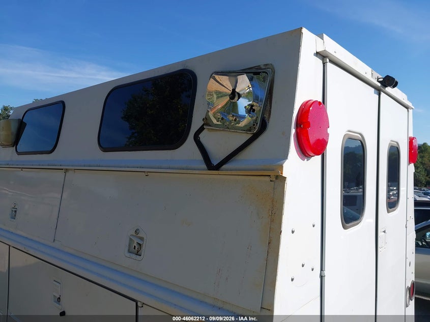 GMC SIERRA 2500 CHASSIS 1999 VIN 1GDGC24U9XE548151
