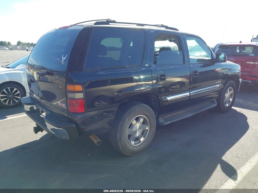 2005 GMC YUKON auction photo 4