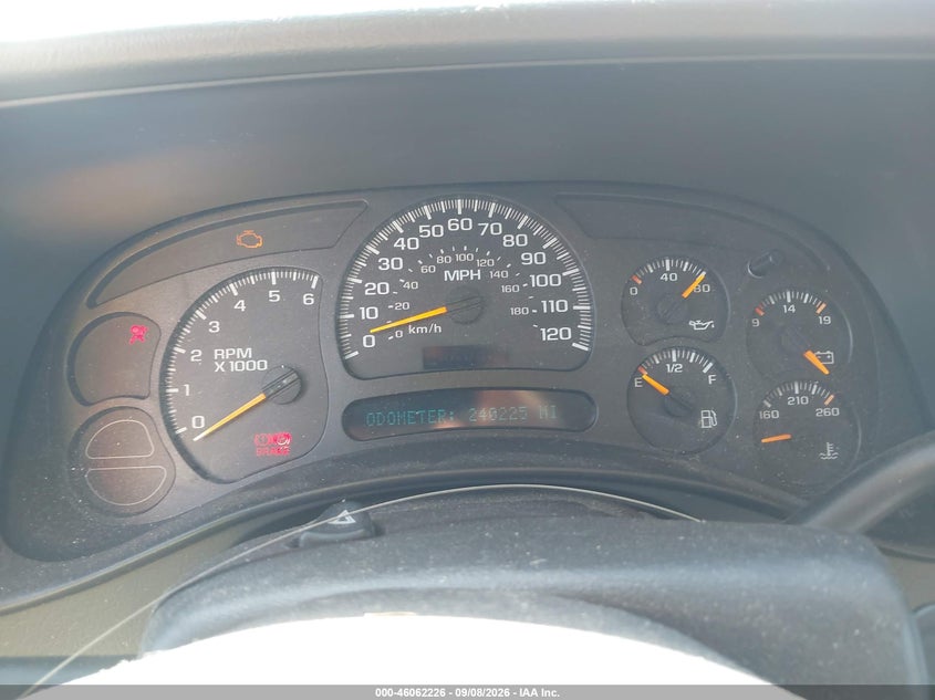 2005 GMC YUKON auction photo 7