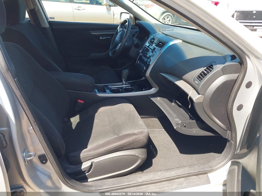 2014 NISSAN ALTIMA auction photo 5