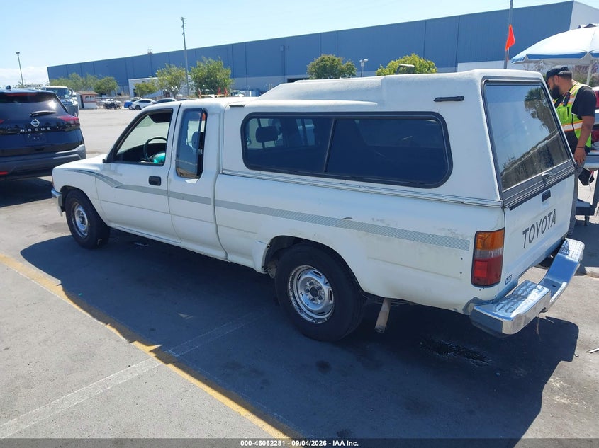 1991 TOYOTA PICKUP auction photo 3