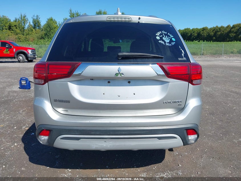 2019 MITSUBISHI OUTLANDER SE · Фото 17