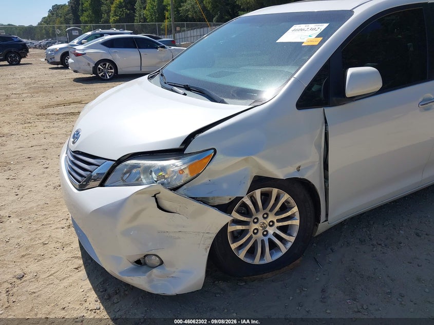 TOYOTA SIENNA 2015 VIN 5TDYK3DC6FS566818
