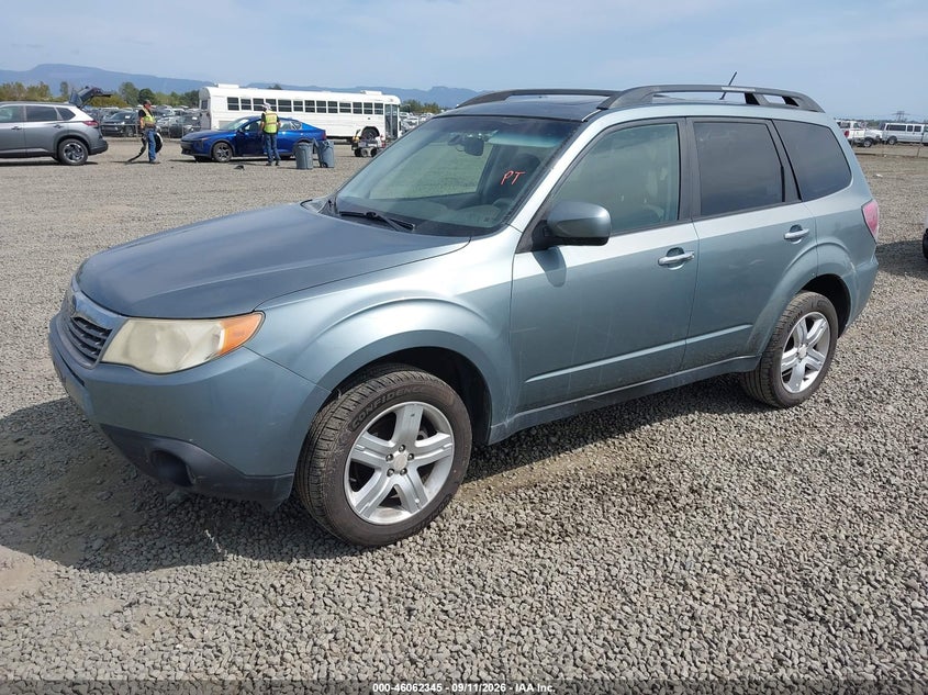 2010 SUBARU FORESTER auction photo 2