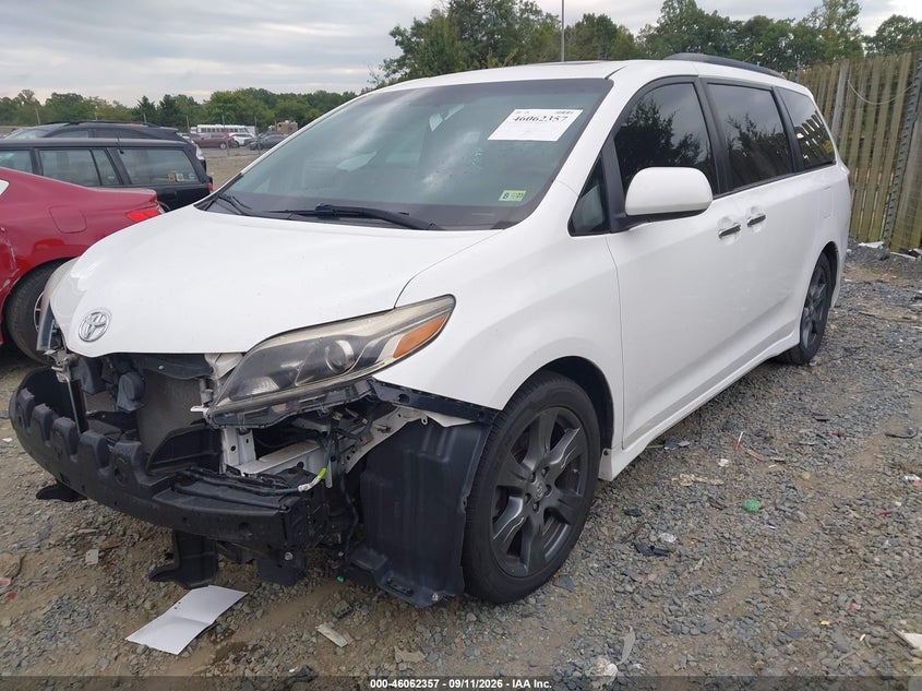 Vin: 5tdxz3dc5hs806855, lot: 46561884, toyota sienna se 8 passenger 20172