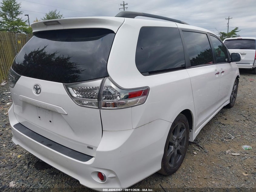 Vin: 5tdxz3dc5hs806855, lot: 46561884, toyota sienna se 8 passenger 20174